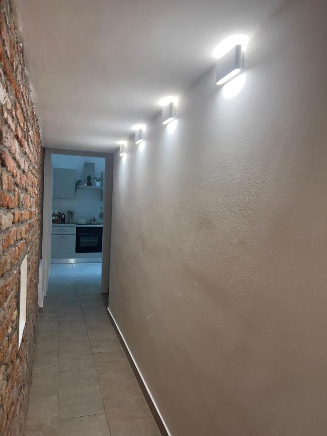 Regina In Porta Romana 3 - Sky Tv, Wifi & Breakfast Box Apartamento *