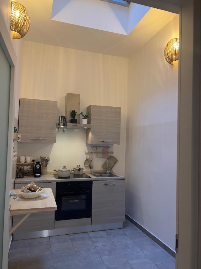 Regina In Porta Romana 3 - Sky Tv, Wifi & Breakfast Box Apartamento *